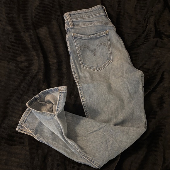 Levi's Denim High Rise Slim Fir Jeans - Picture 2 of 13